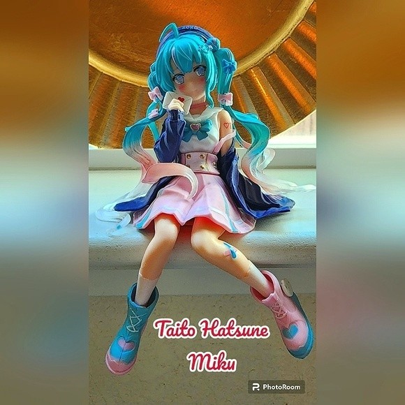 Other - Anime Figure Hatsune Miku Love Sailor Sitting Statue